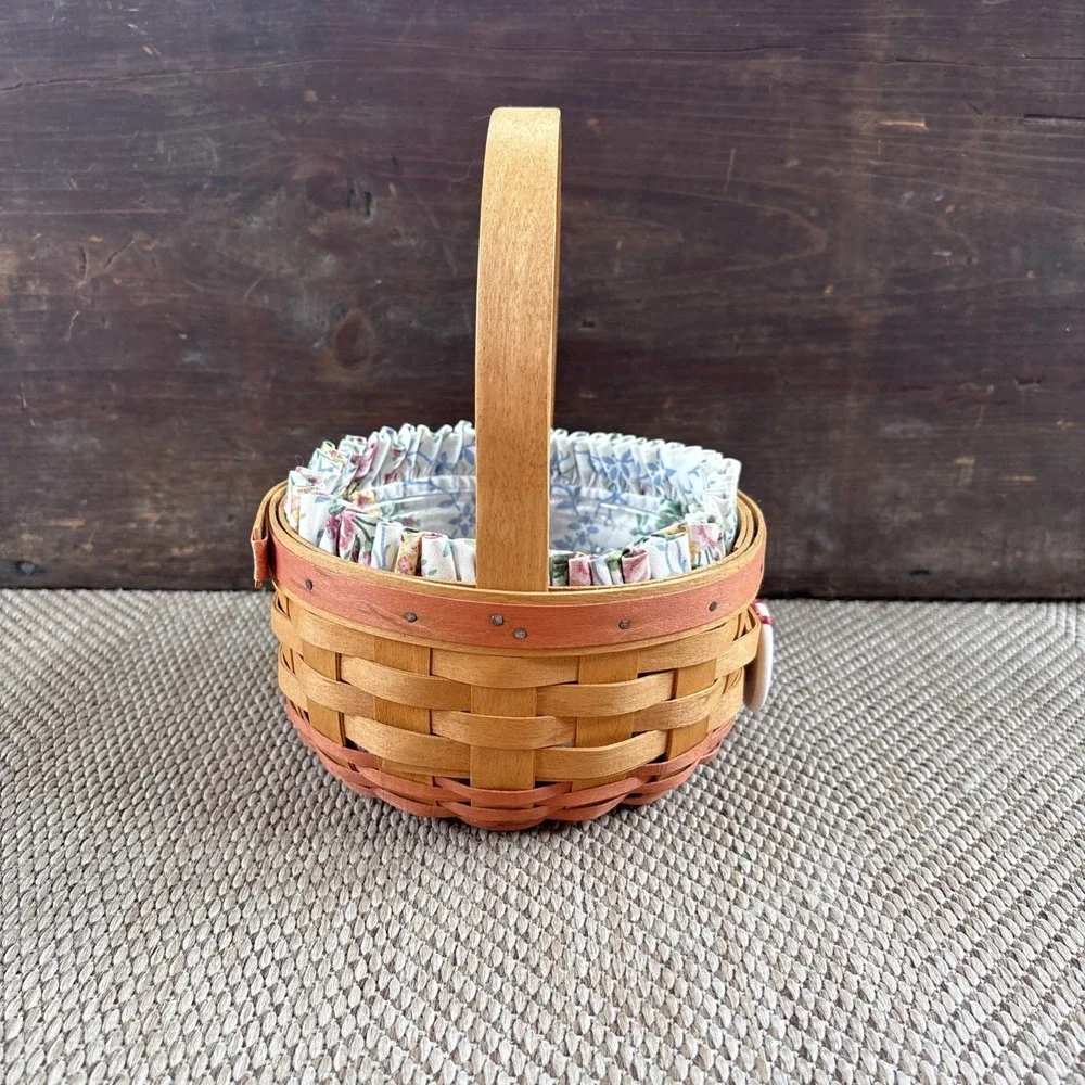 Longaberger 1998 Mother's Day Basket with Tie On, Floral Liner and Protector.